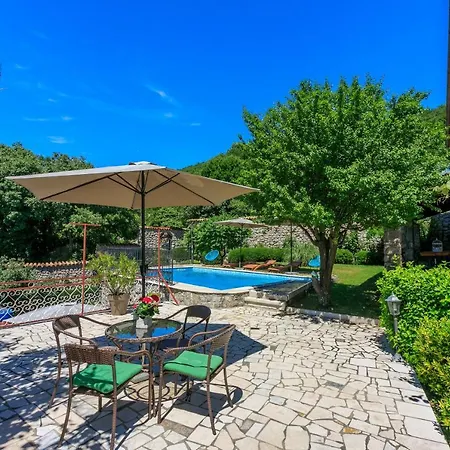 Apartament Jurja *